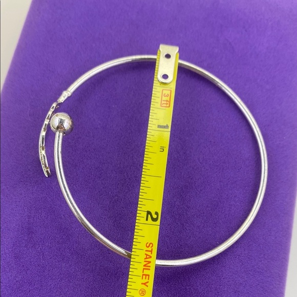 💛 Elegant 999 Silver Plated  Feather Bangle - Picture 2 of 4